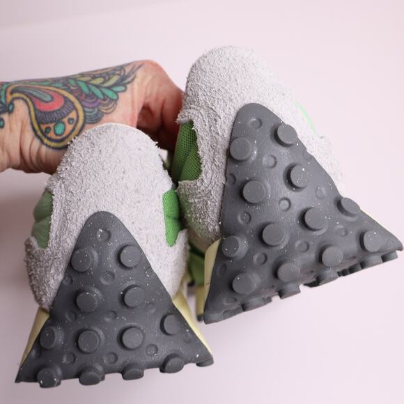 NEW BALANCE NWOB 327 Sneaker Suede Light Green Gray U327WRD Women's 10.5 - Picture 6 of 8